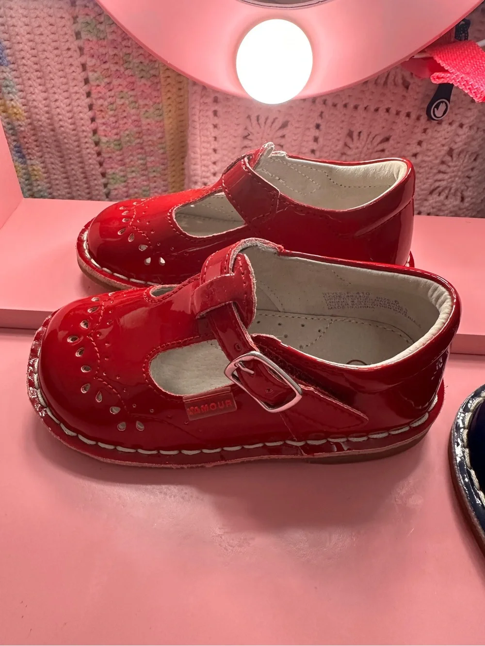 LAmour bright red
